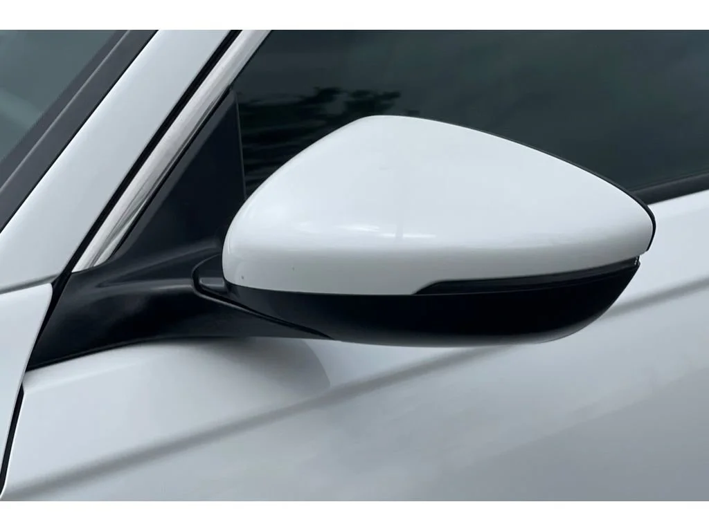 Certified Used 2025 Platinum White Pearl Honda HYBRID EX-L image 104