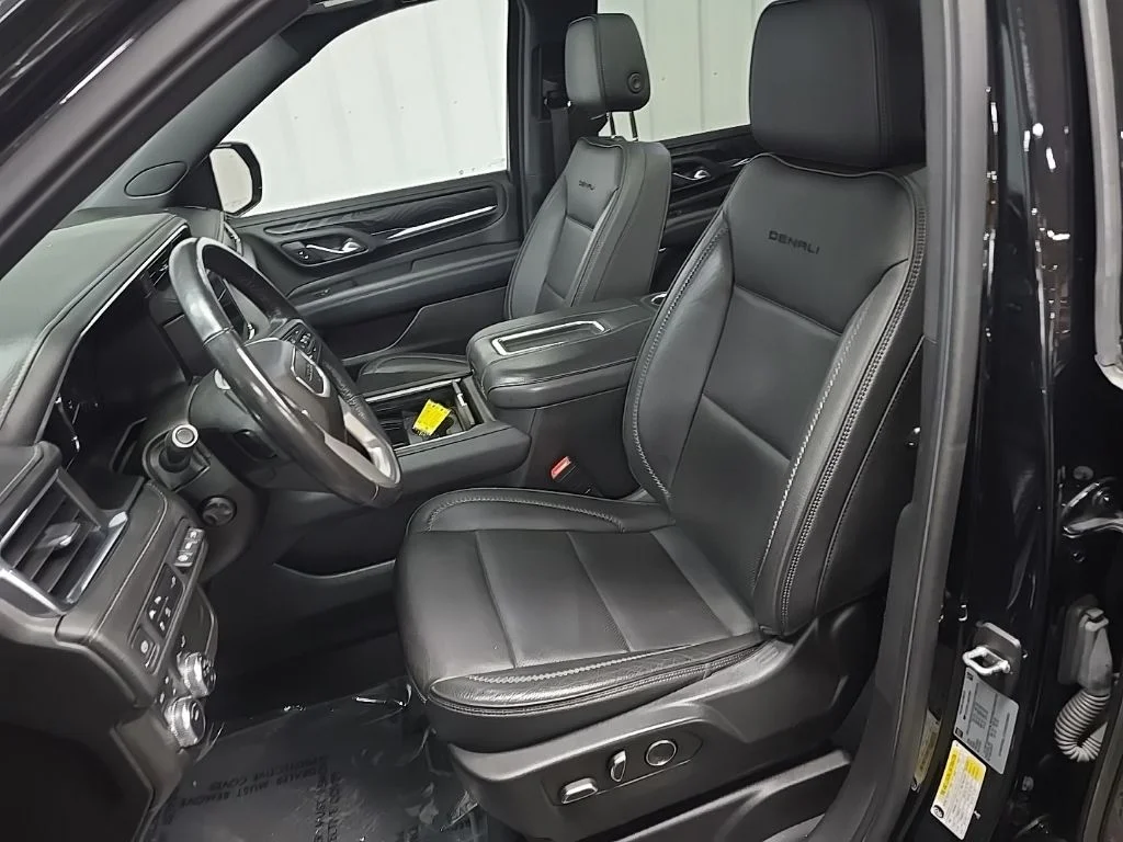 Used 2021 Black GMC Denali image 31
