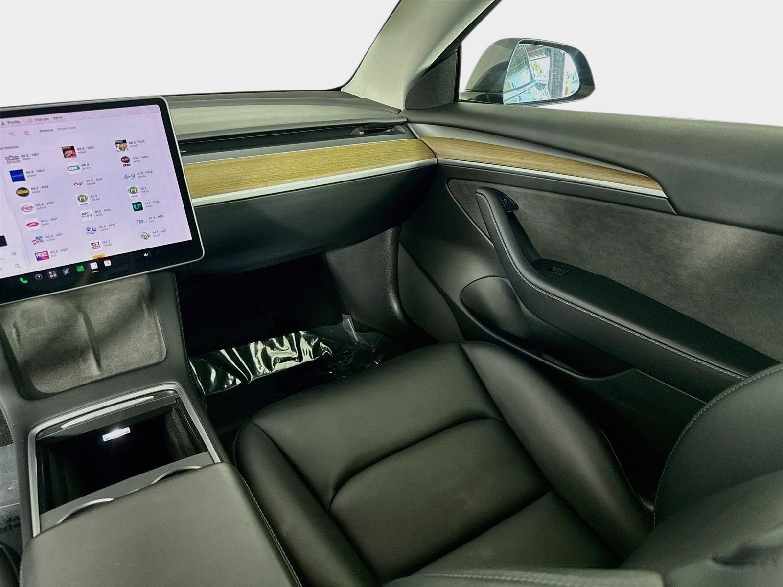 Used 2022 Gray Tesla Base image 23