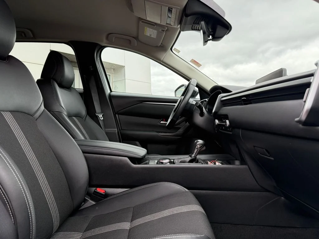 Used 2025 Wind Chill Pearl Mazda 2.5 S Preferred Package image 16