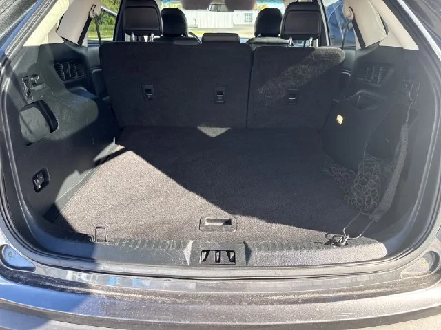 Used 2019 Gray Ford SEL image 27