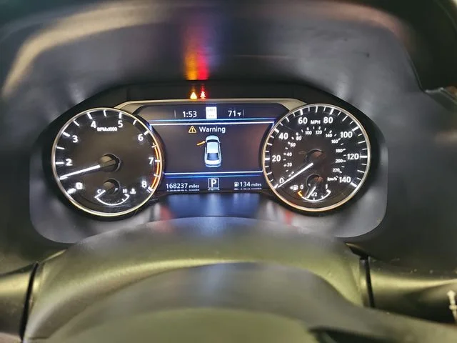 Used 2019 Silver Nissan 2.5 SL image 19