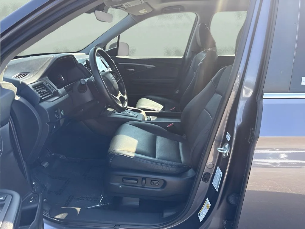 Used 2022 Gray Honda EX-L image 9