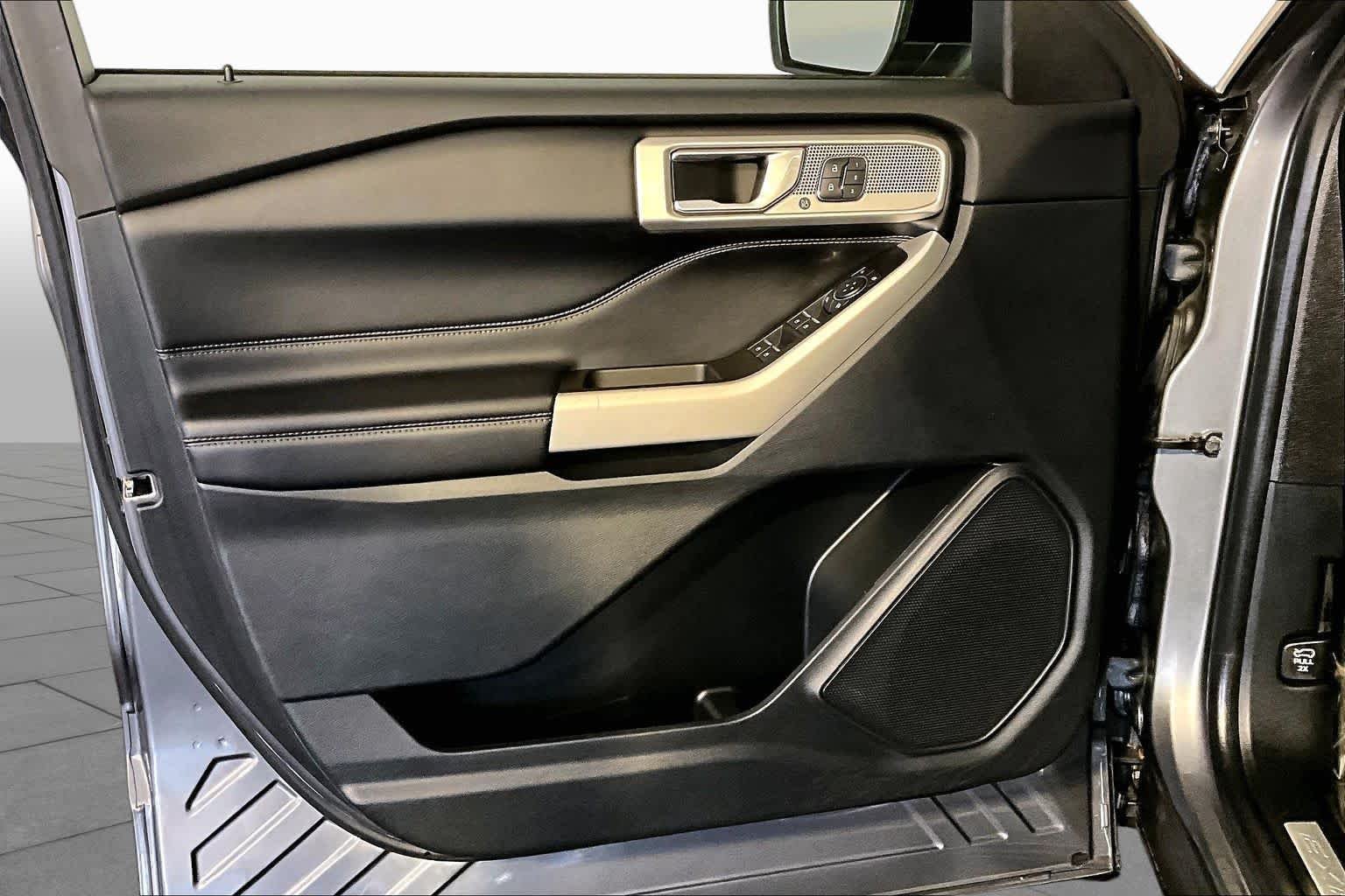 Used 2022 Carbonized Gray Ford Limited image 22