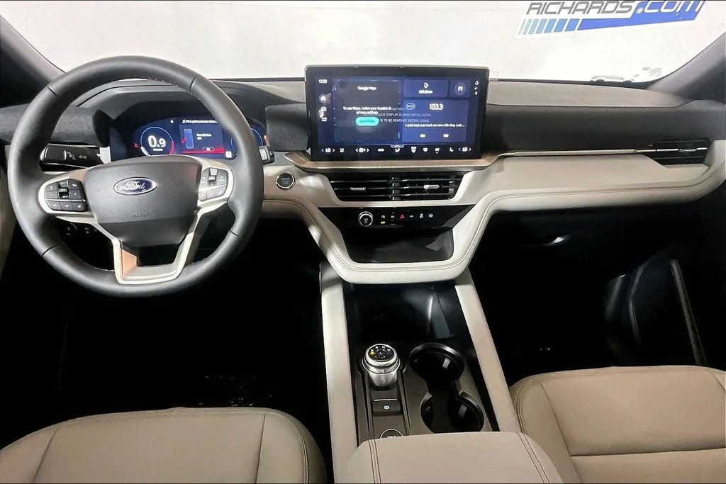 New 2027 Vapor Blue Metallic Ford Active image 5