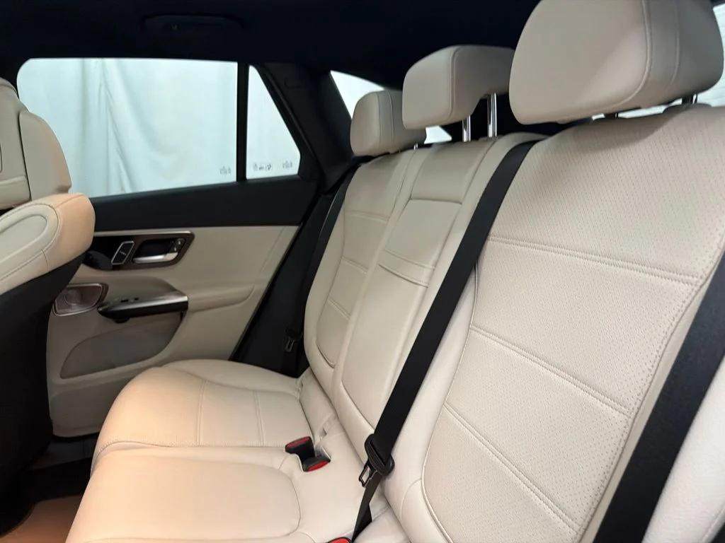 New 2027 Gray Mercedes-Benz GLC 300 image 18