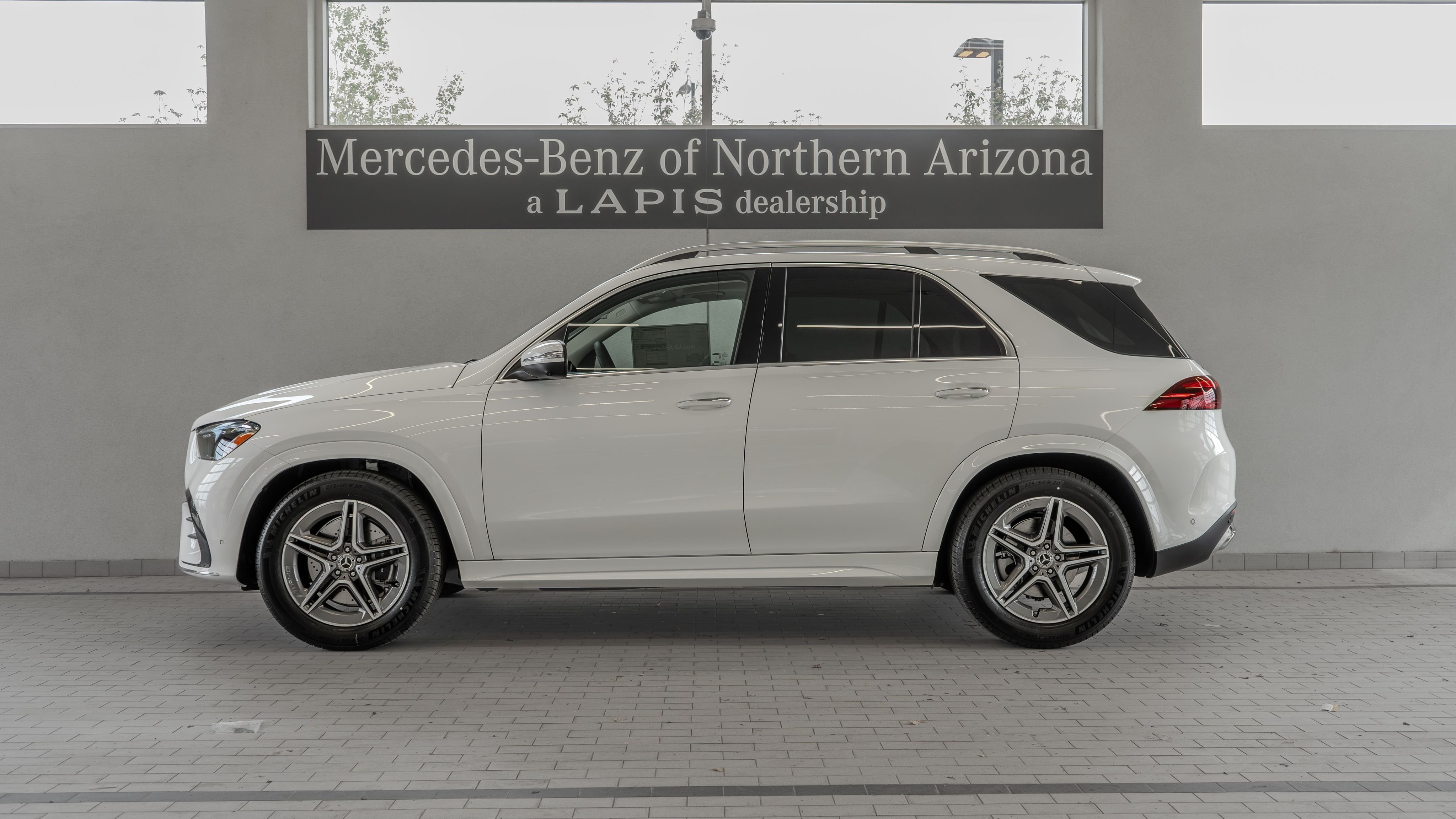 New 2026 Polar White Mercedes-Benz GLE 450 image 2