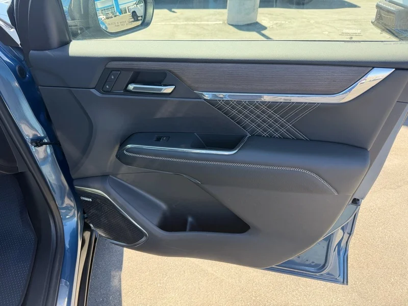 Used 2024 Downpour Metallic GMC Denali image 22