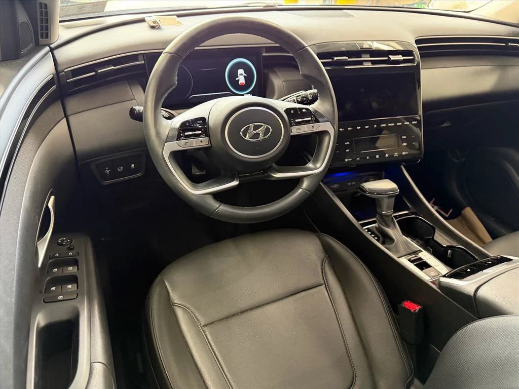 Used 2024 Black Hyundai SEL image 6