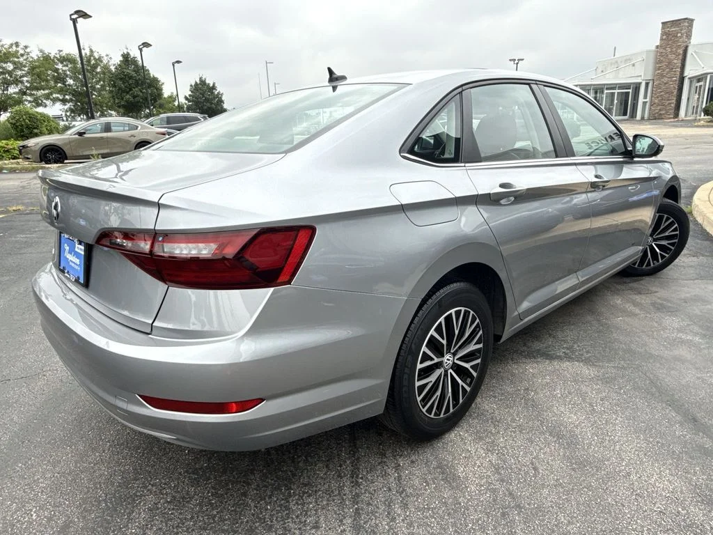 Used 2020 Silver Volkswagen 1.4T SE image 3