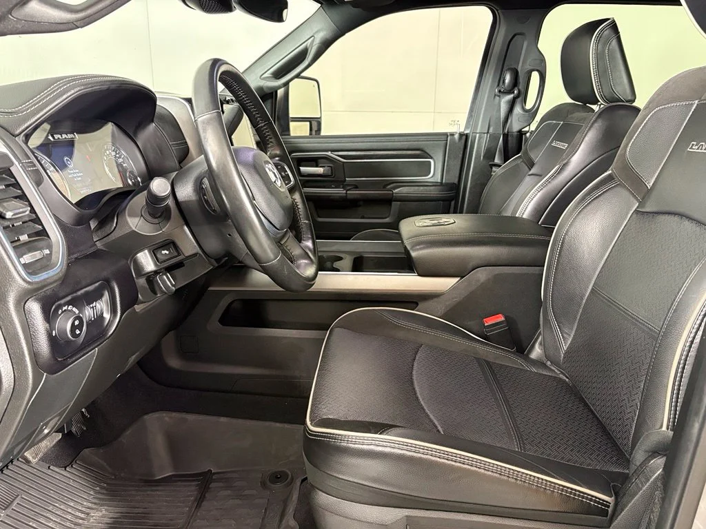 Used 2024 Silver Ram Laramie image 20