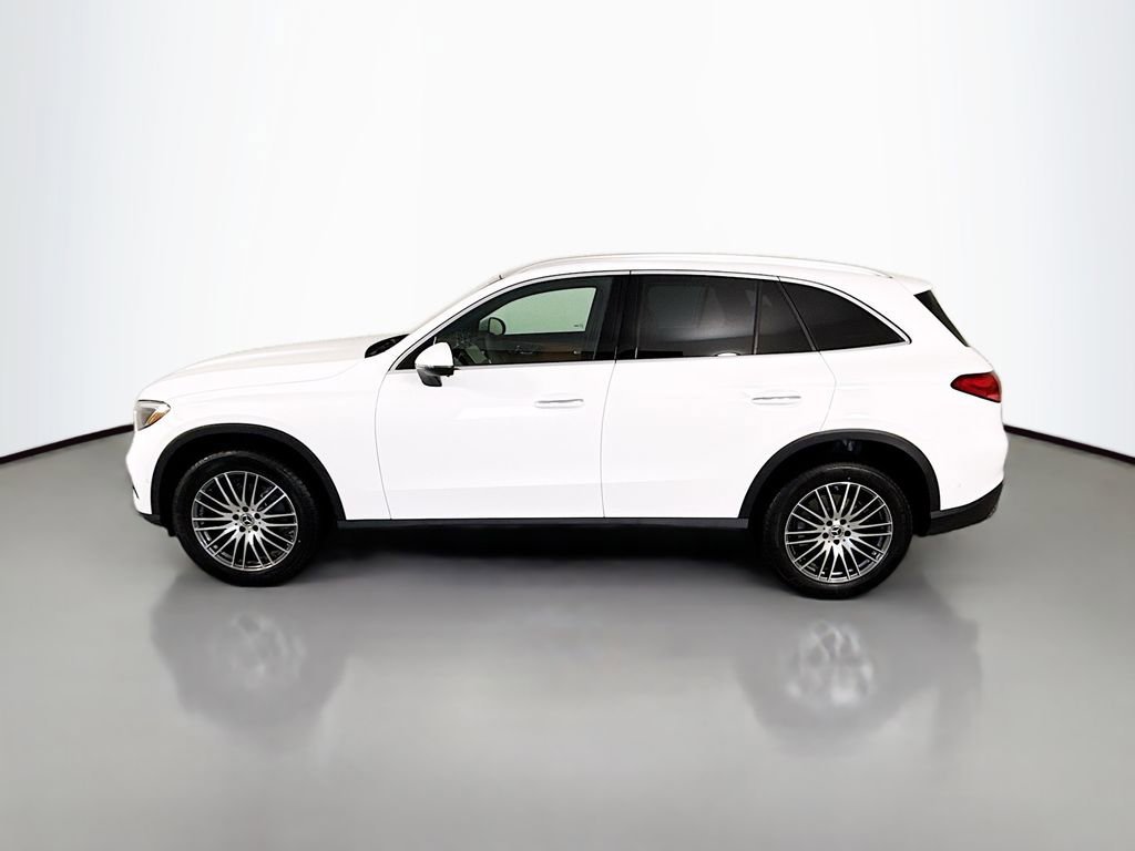 New 2026 Polar White Mercedes-Benz GLC 300 image 33