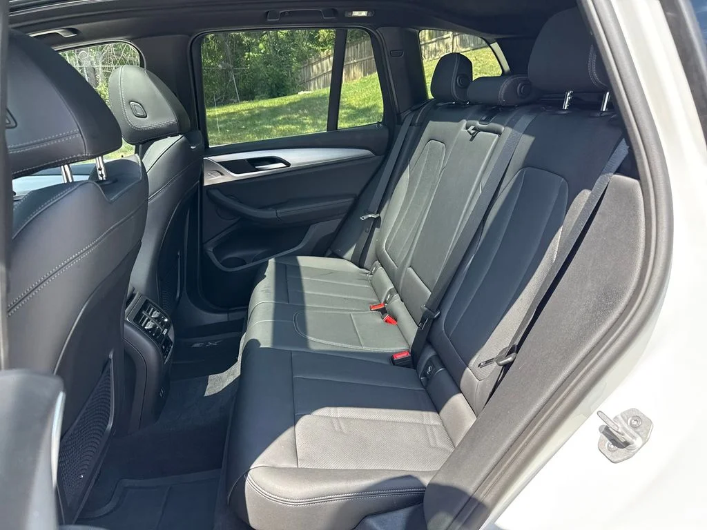 Used 2024 White BMW xDrive30i image 24