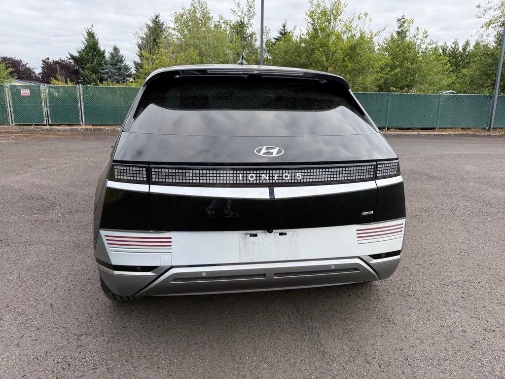 Used 2023 Abyss Black Hyundai Limited image 6