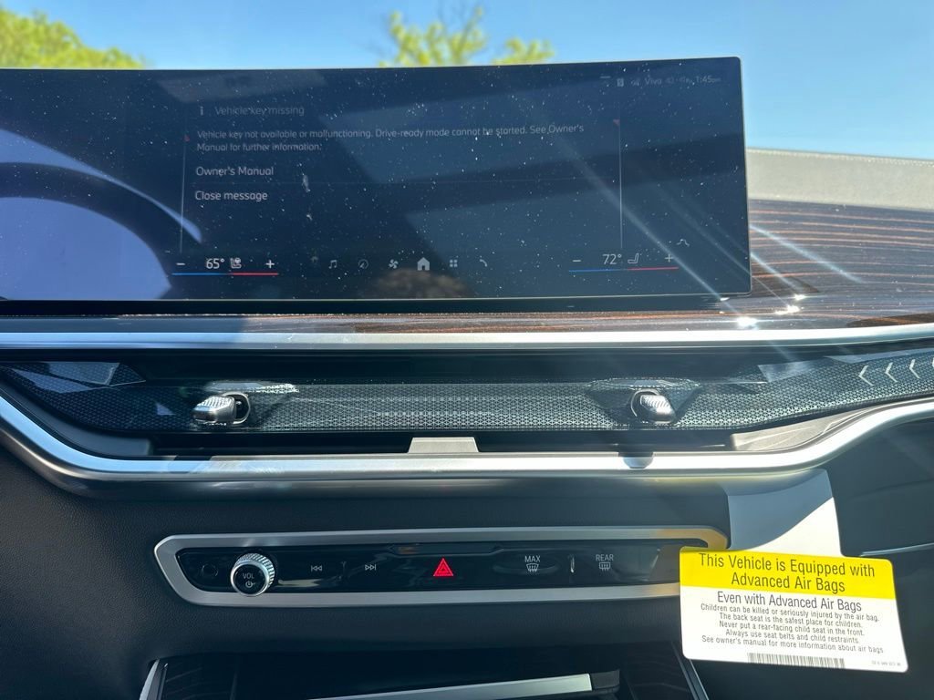 New 2026 Black Sapphire Metallic BMW xDrive40i image 35