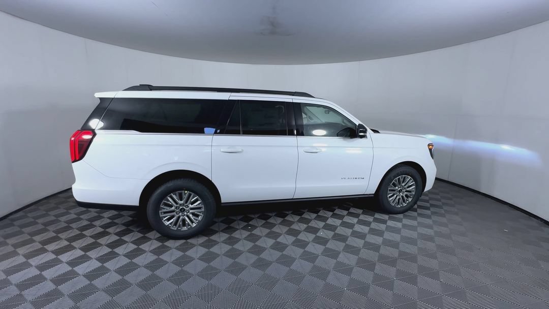 New 2027 Star White Metallic Tri-Coat Ford Platinum image 9