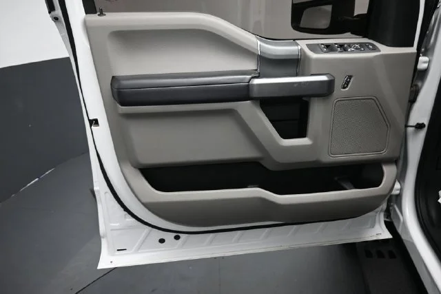 Certified Used 2021 Oxford White Ford XLT image 19