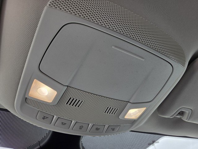 Used 2024 Grey Ford SEL image 33