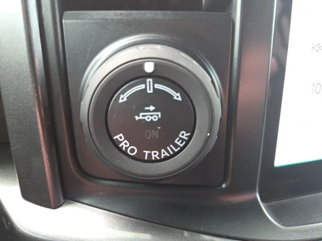 Used 2023 Agate Black Metallic Ford XLT image 22