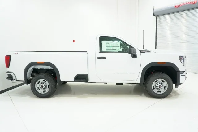 2025 GMC Sierra 2500HD Pro - Photo 5