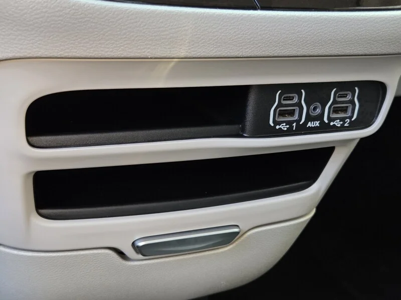 Used 2024 Bright White Clearcoat CHRYSLER TOURING L image 27