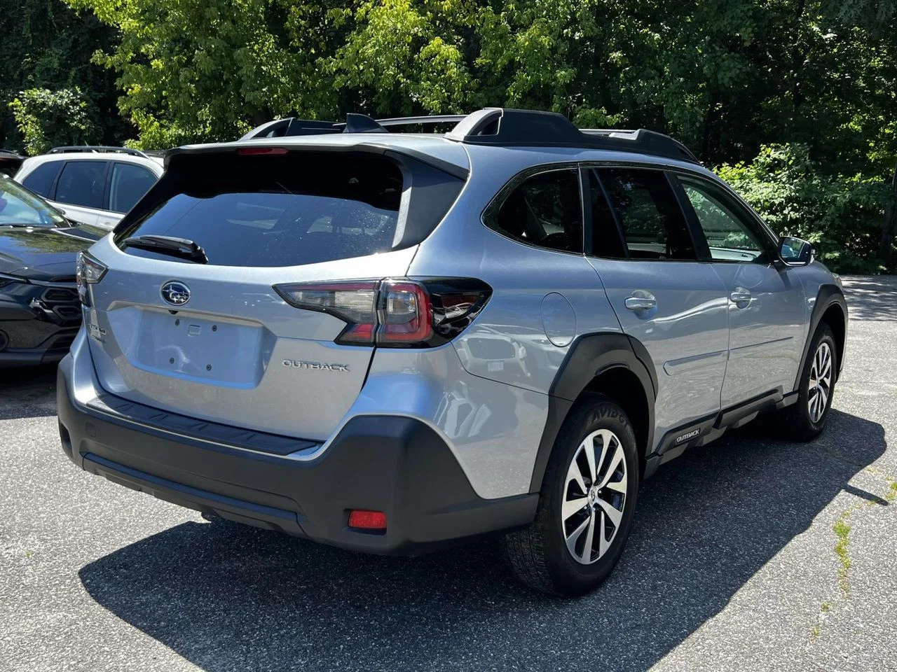 Used 2024 Ice Silver Metallic Subaru Premium image 6