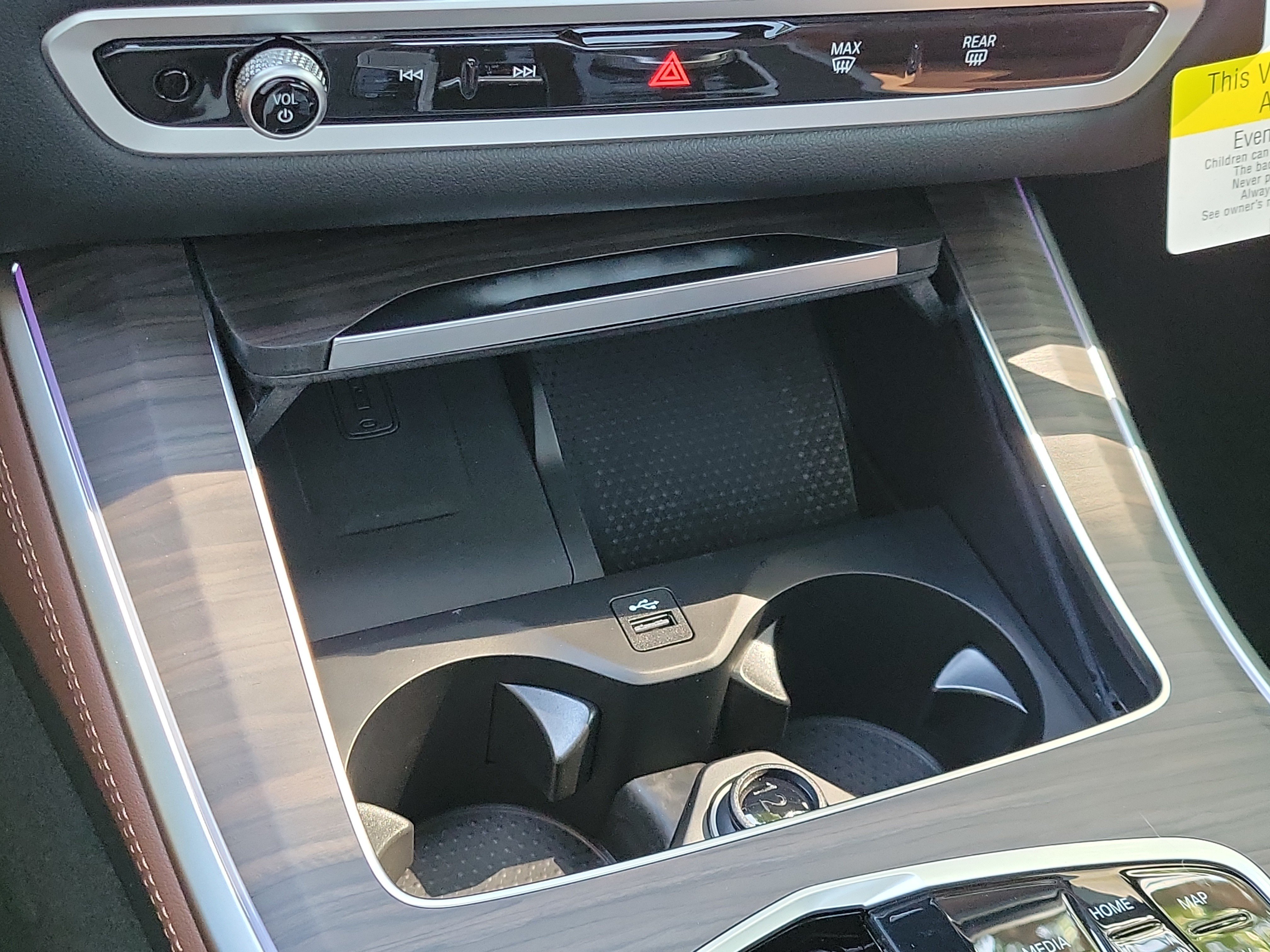 New 2026 Alpine White BMW sDrive40i image 27