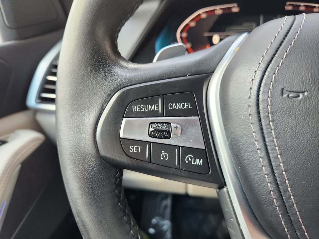 Used 2021 Blue Metallic BMW sDrive40i image 28