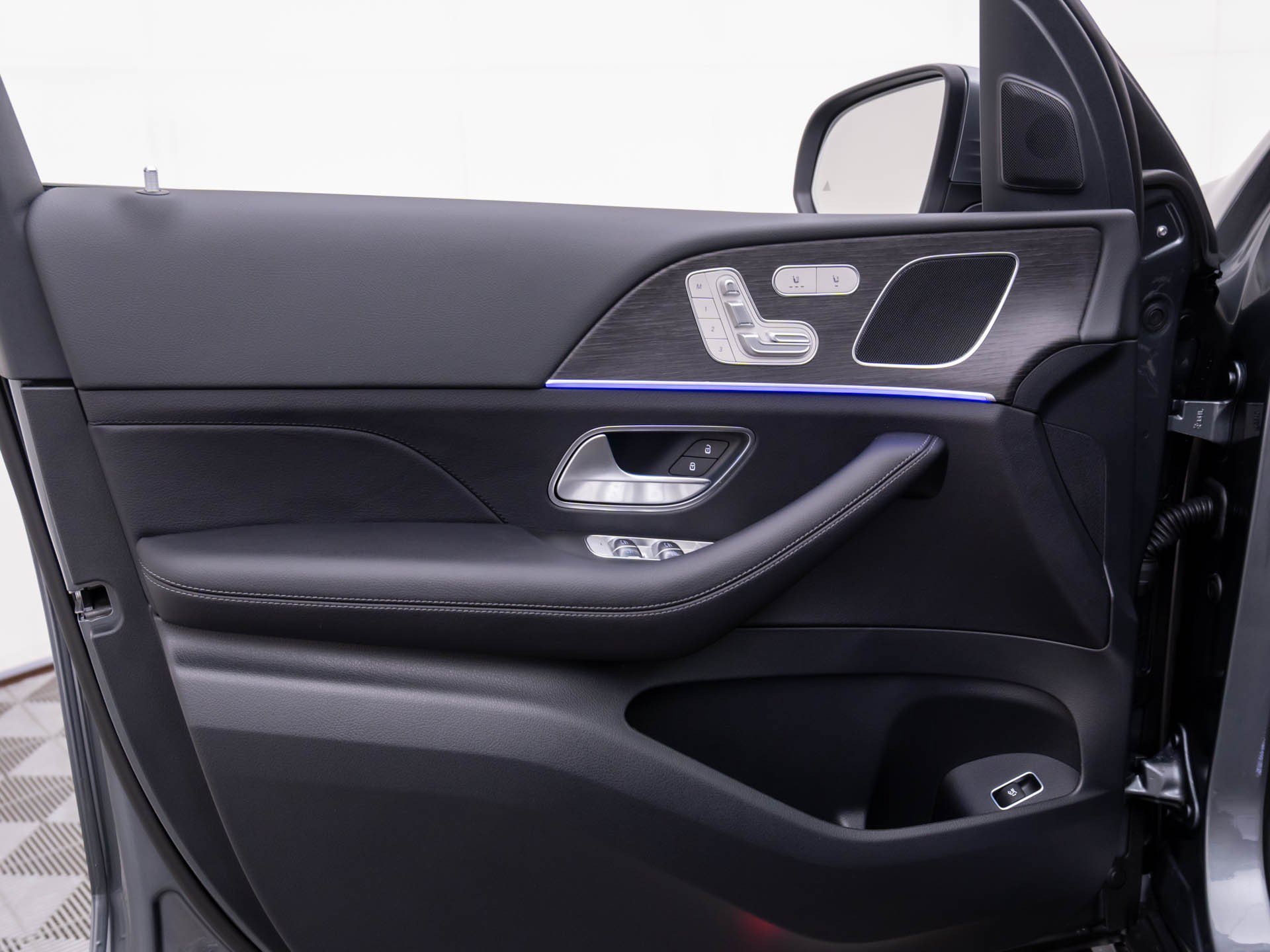 New 2026 Gray Mercedes-Benz GLE 350 image 12