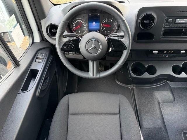 New 2026  Mercedes-Benz Cargo 144 WB image 12