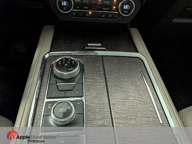 Used 2018 White Ford Limited image 30