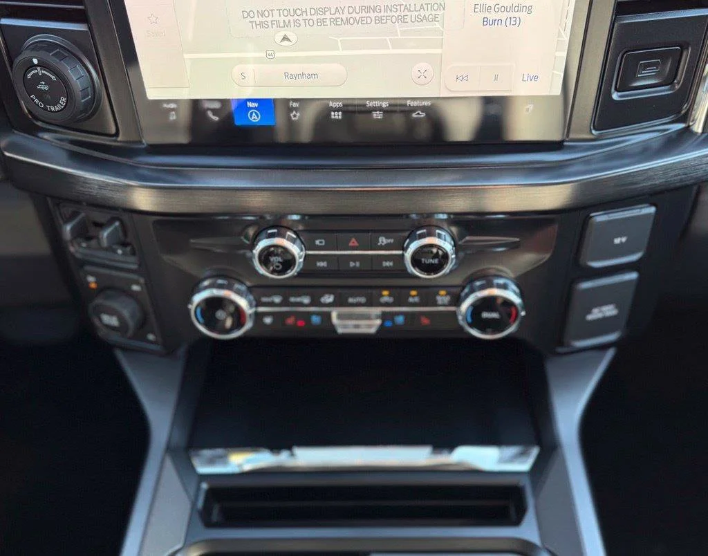 New 2027 Agate Black Metallic Ford F-250® Lariat® image 24