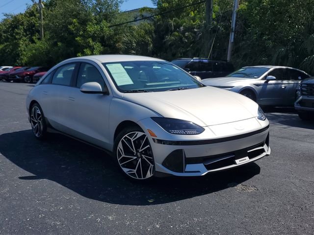 Used 2023 Gold Hyundai SEL image 30