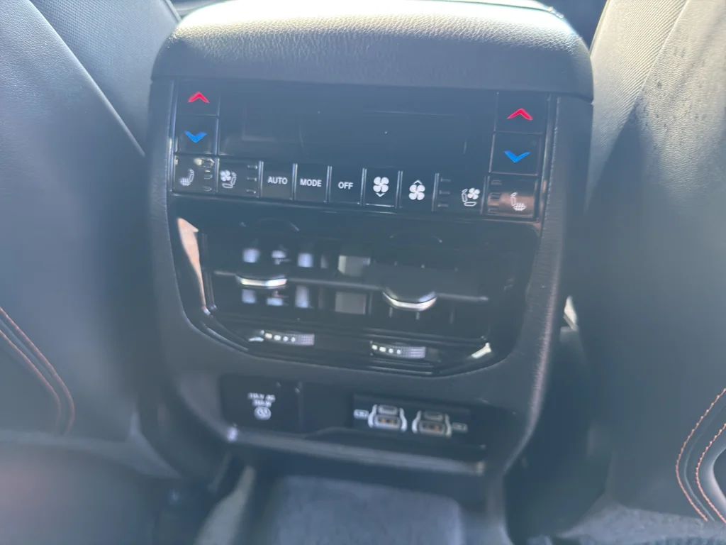 Used 2021 Silver Zynith Jeep Summit Reserve image 20