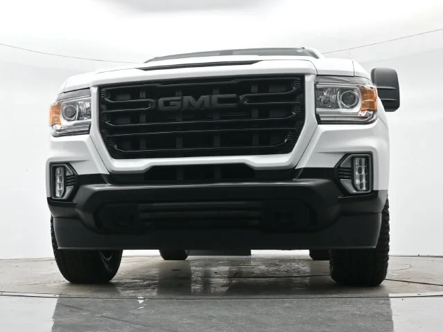 Used 2022 SUMMIT WHITE GMC 2WD Elevation image 23