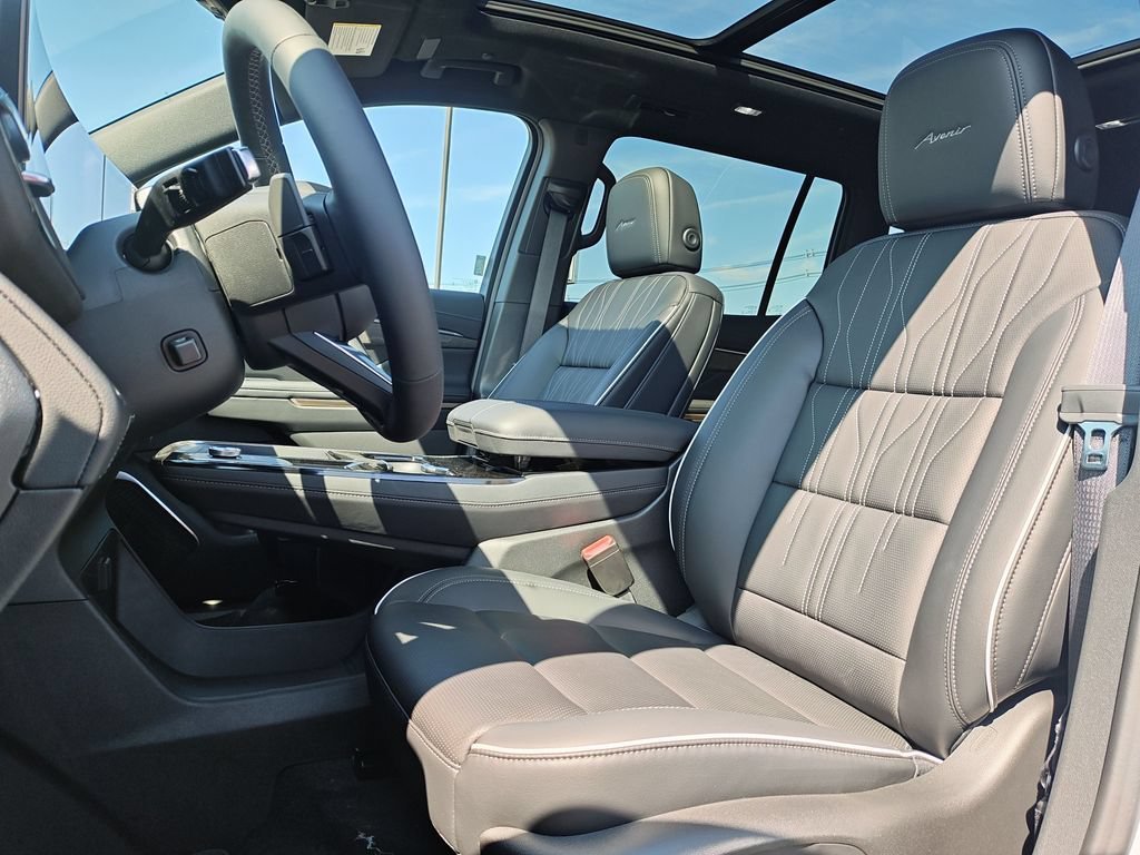 New 2026 Iridescent White Tricoat Buick Avenir image 13
