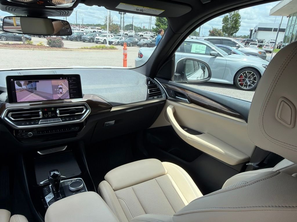Used 2023 White BMW sDrive30i image 28