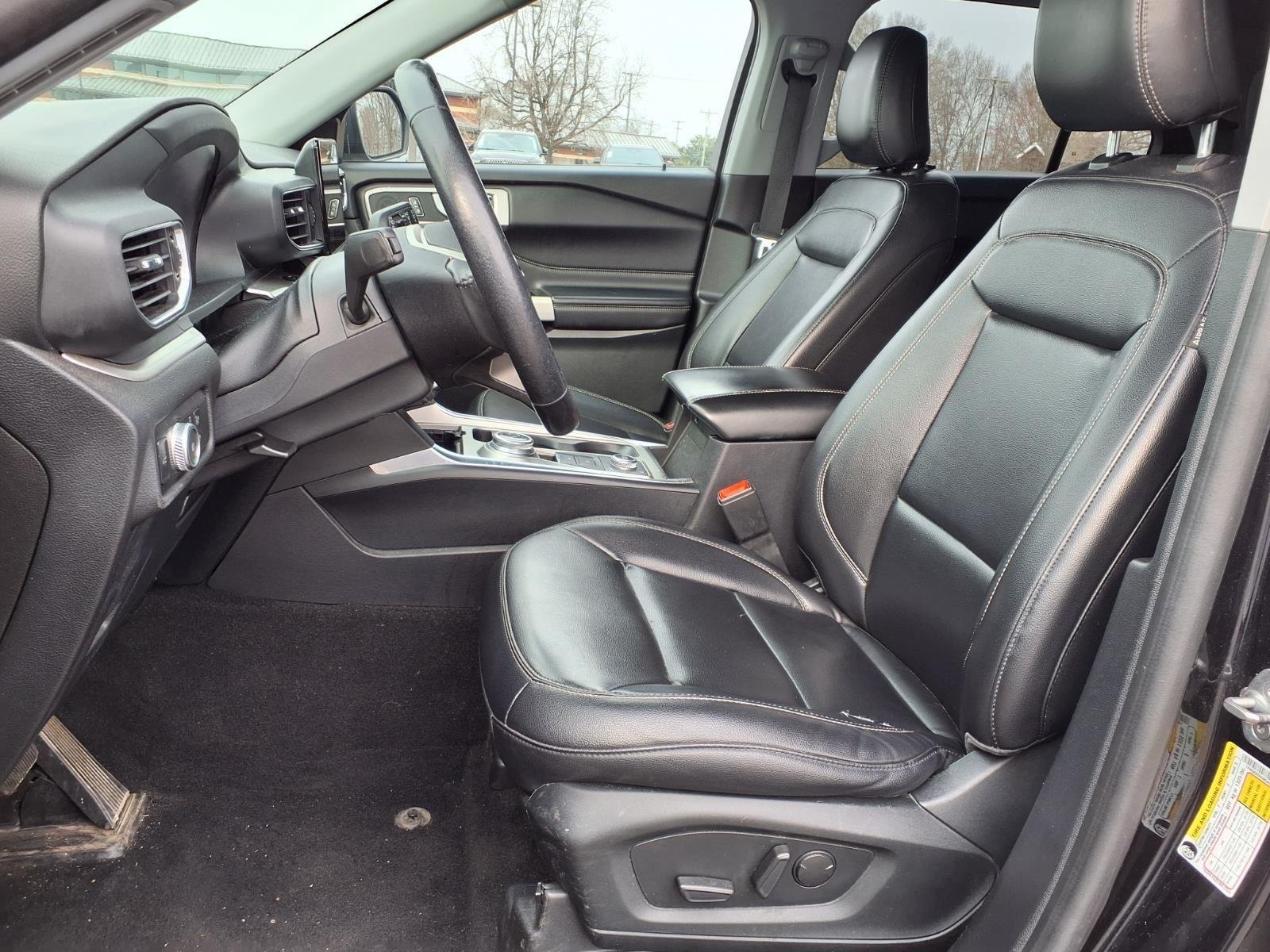 Used 2021 Agate Black Metallic Ford XLT image 19