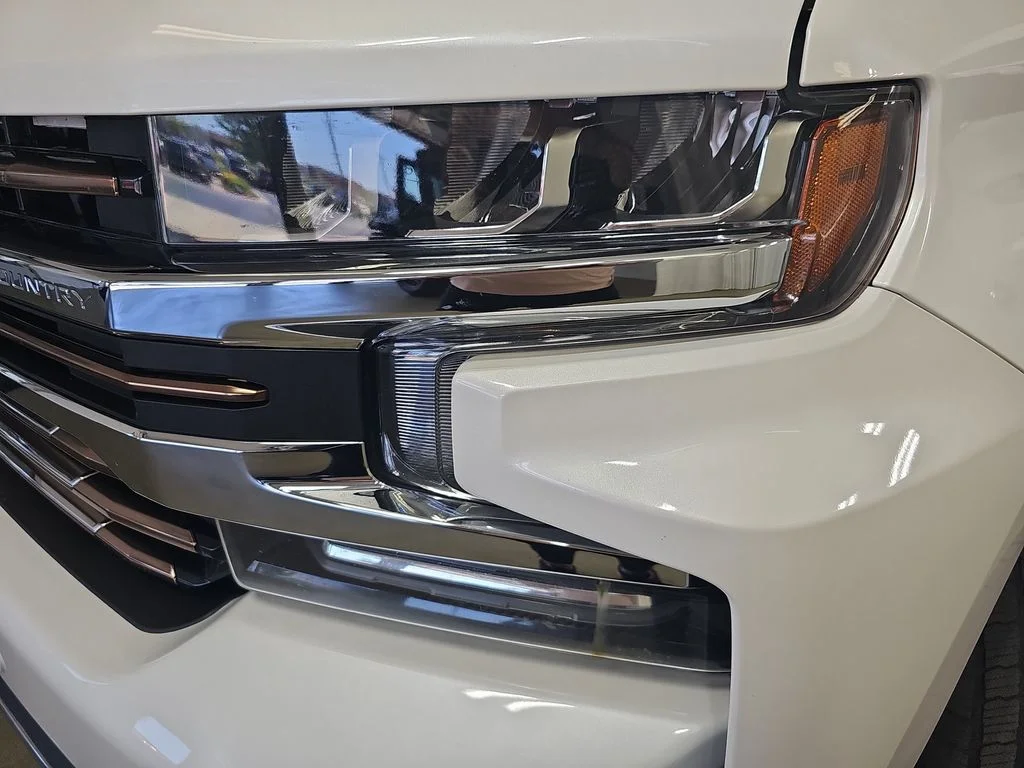 Used 2020 Beige Chevrolet High Country image 37