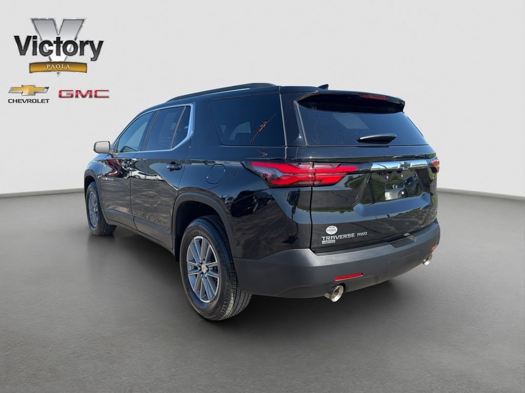 Used 2024 Mosaic Black Metallic Chevrolet LT Leather image 4