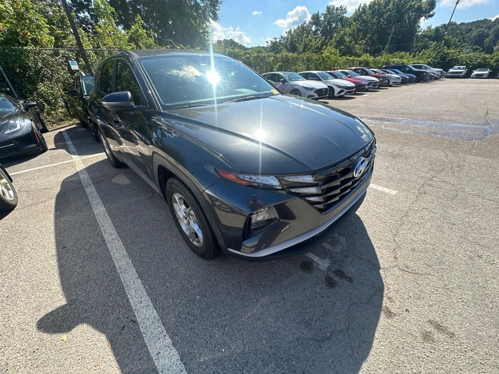 Used 2022 Gray Hyundai SE image 1
