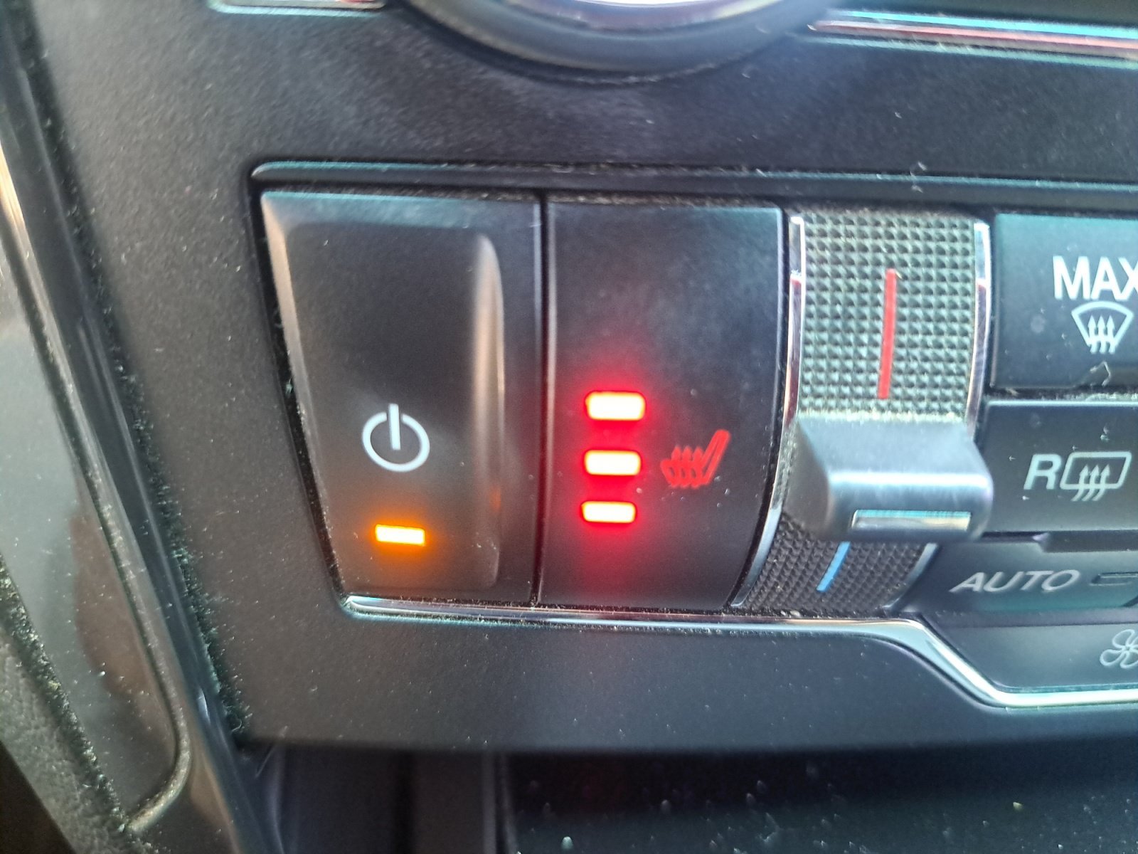 Used 2016 Orange Ford XLT image 25