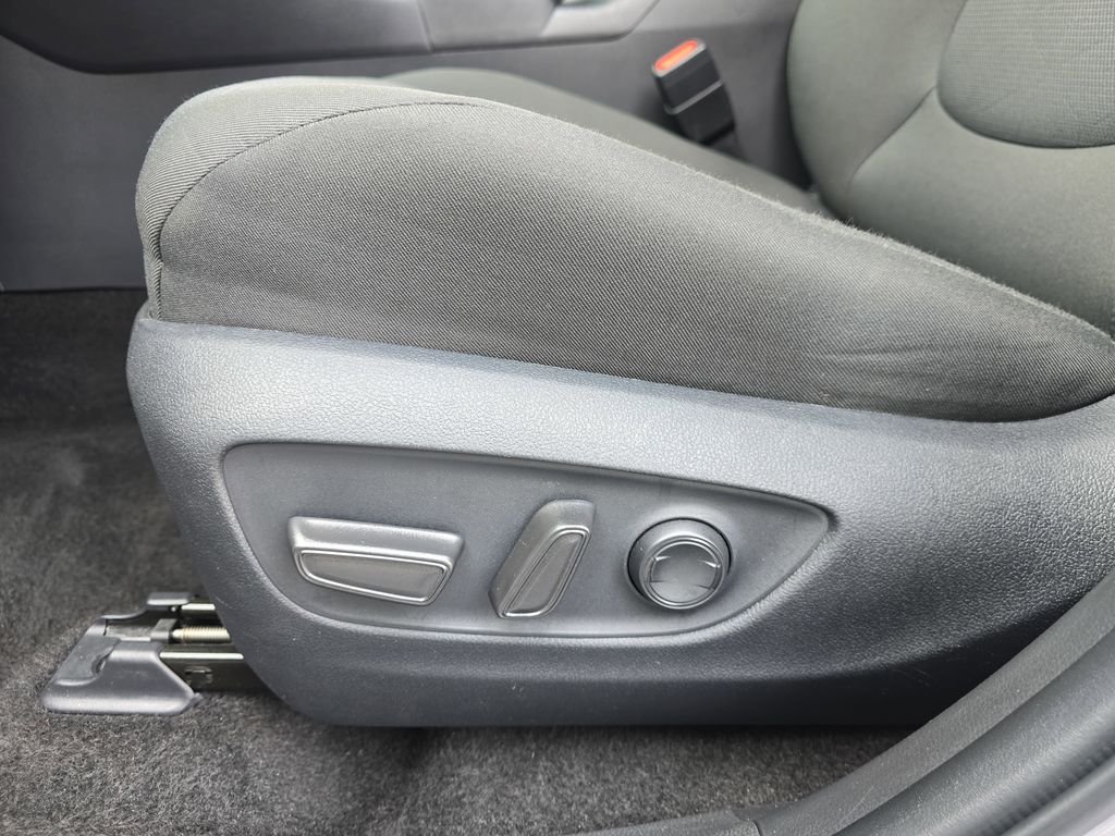 Certified Used 2025 Silver Toyota XLE image 31