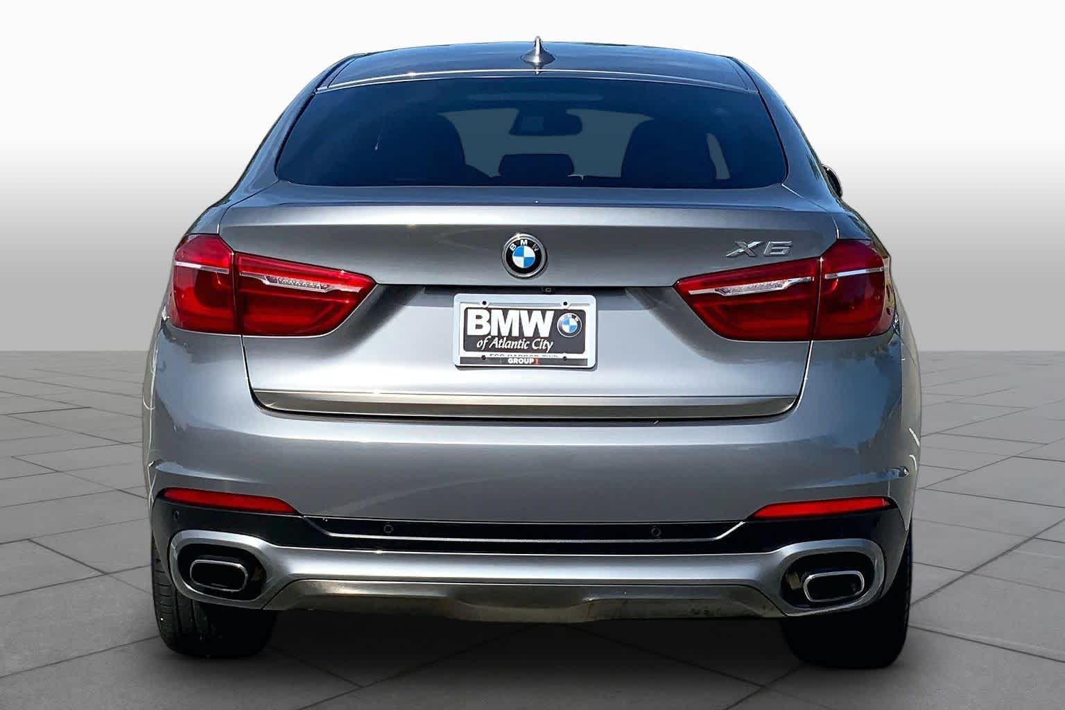 Used 2019 Space Gray Metallic BMW xDrive35i image 4