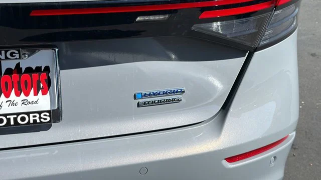 New 2026 Urban Gray Pearl Honda Touring Hybrid image 11