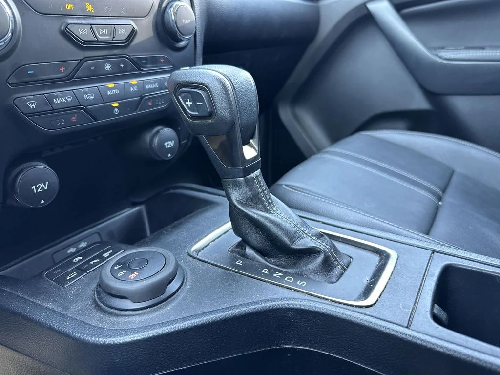 Used 2022 Black Ford Lariat image 12