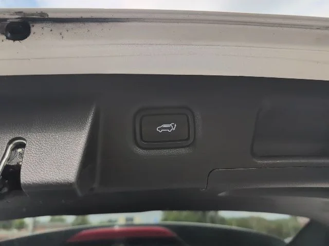 Used 2023 Gray Hyundai SEL image 16