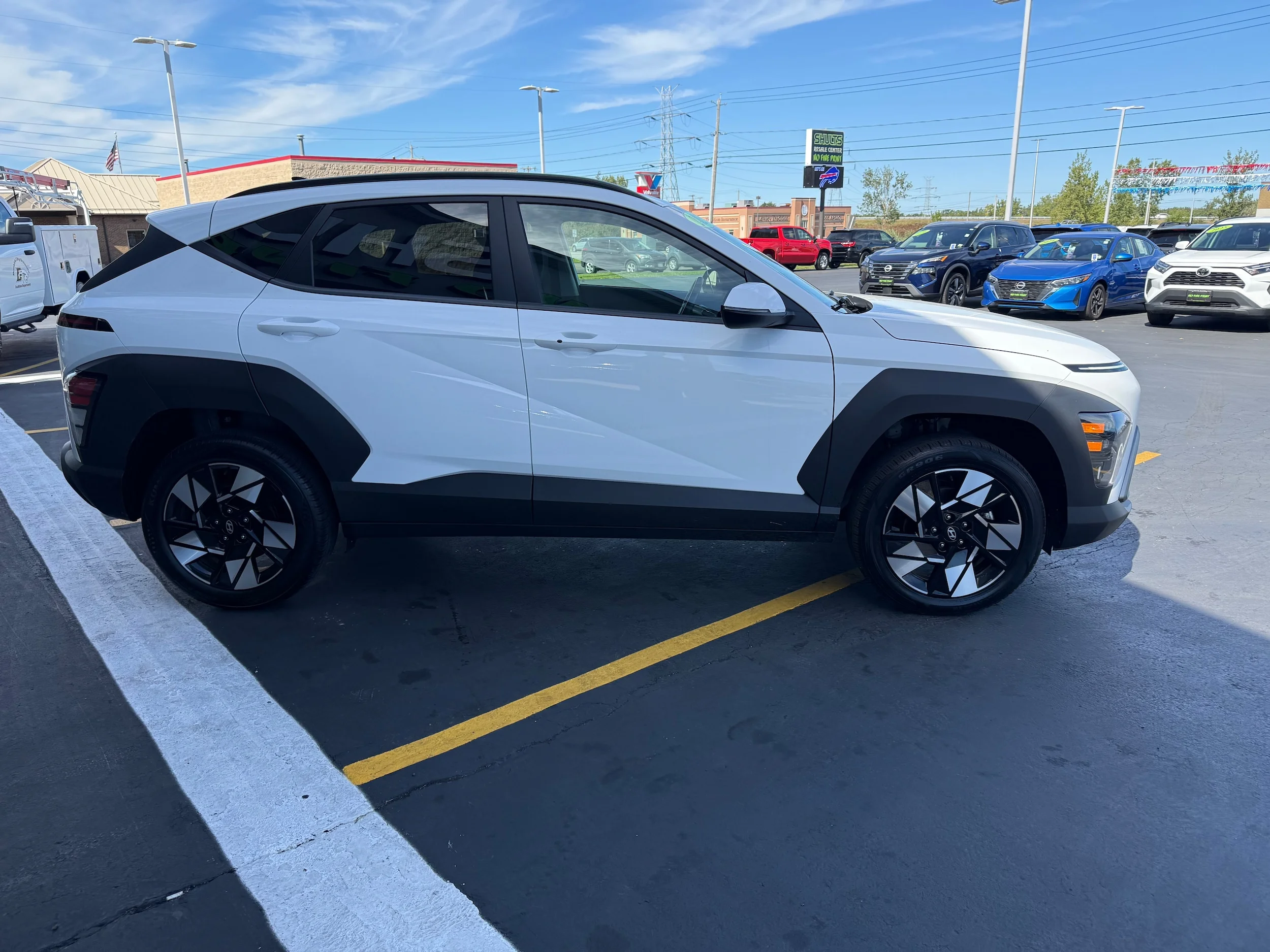 Used 2025 Atlas White Hyundai SEL image 7