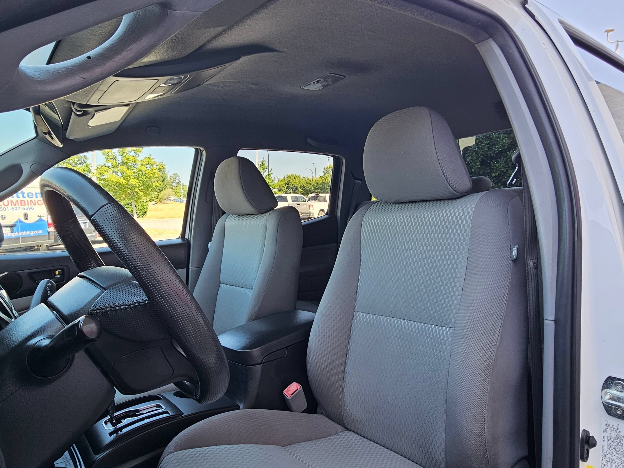 Used 2013 Super White Toyota  image 20