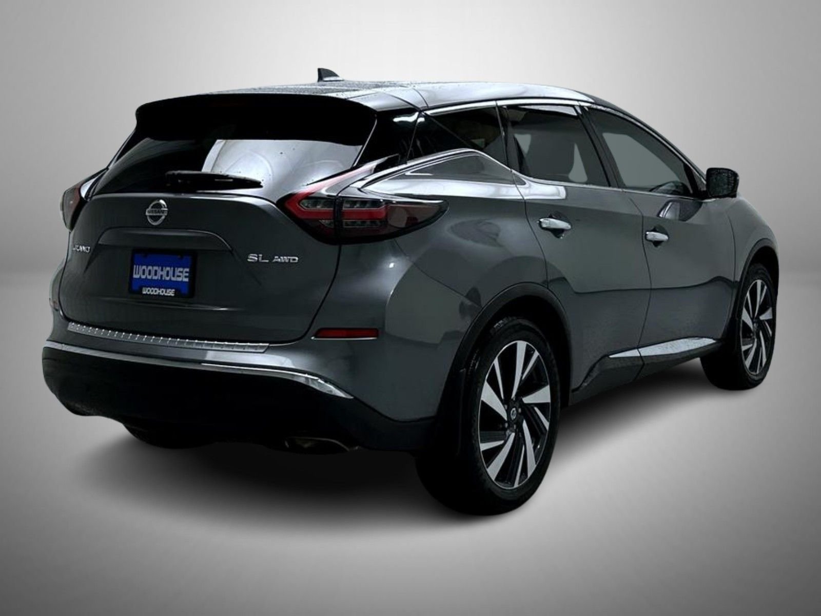 Used 2022 Gray Nissan SL image 5
